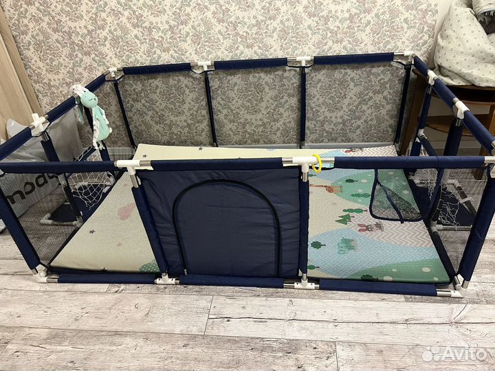 Манеж большой