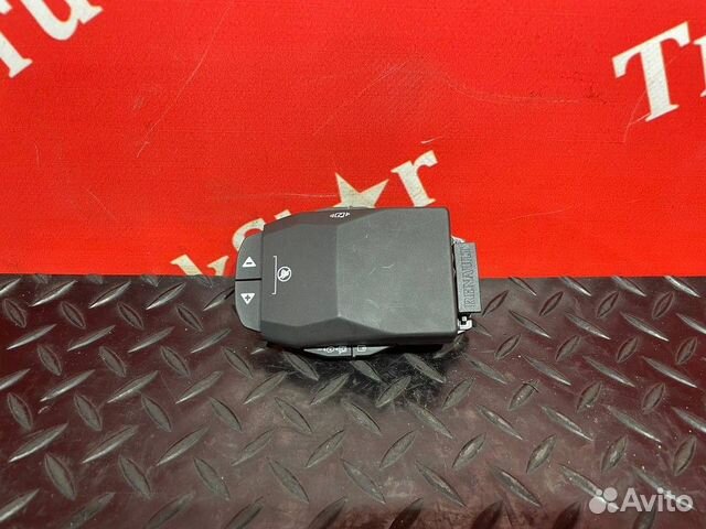 Подрулевой переключатель аудиосистемы Renault T