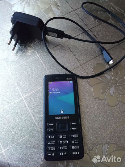 Samsung B3210