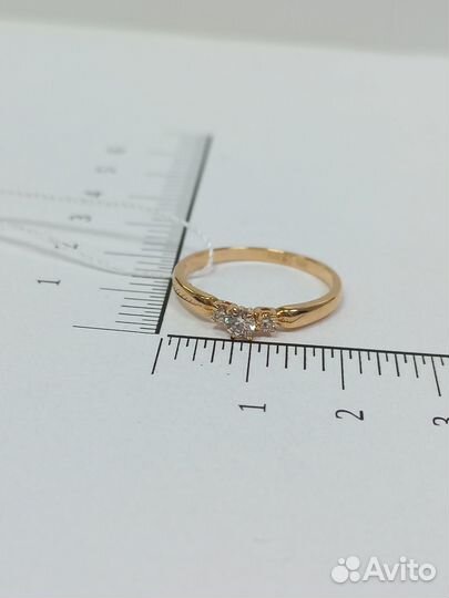 Золотое кольцо с бриллиантами размер 17 585*