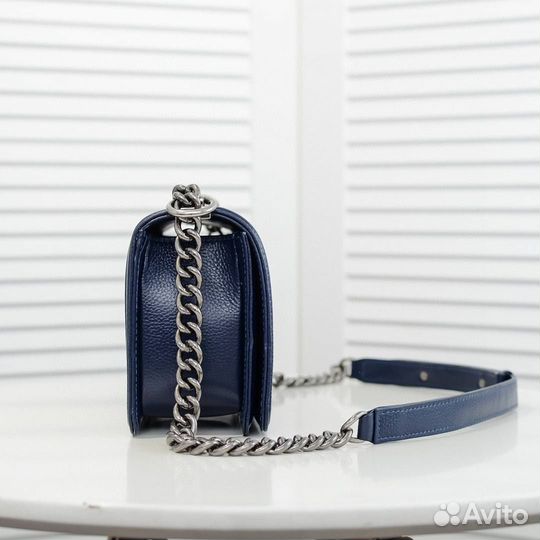 Сумка Chanel boy caviar medium