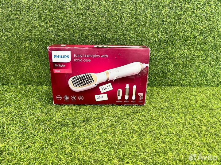 Фен-щетка Philips HP8663 Essential Care, белый