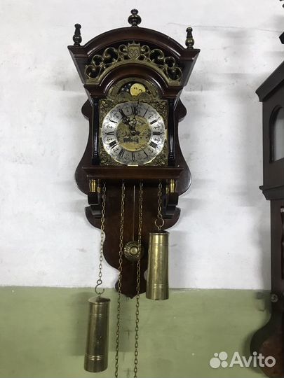 Старинные настенные часы с боем Голландия