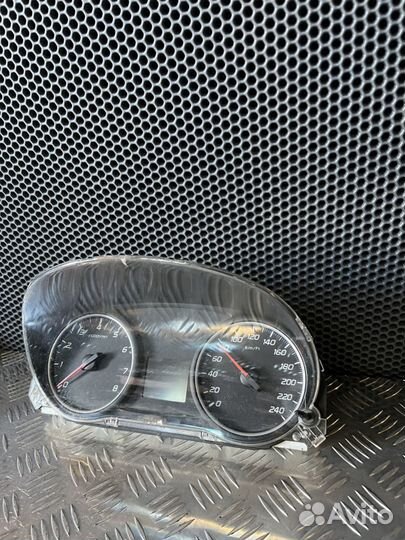 Панель приборов Mitsubishi Outlander