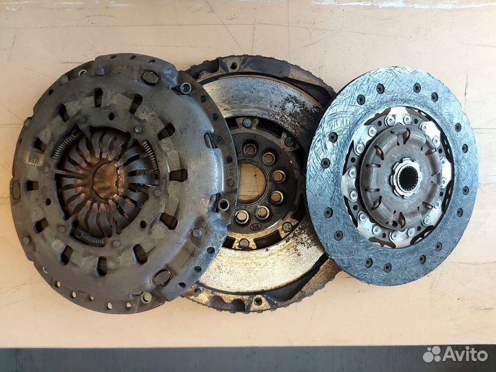 Продаю магнитолу Volvo s60