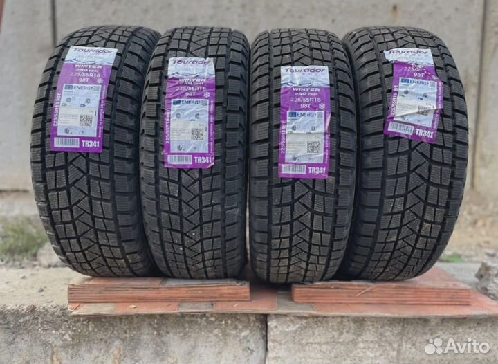 Tourador Winter Pro TSS1 225/55 R18 98T