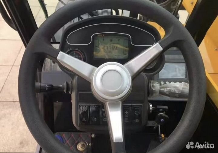 Телескопический погрузчик JCB 532-120, 2023