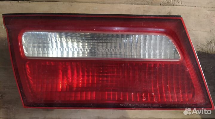 Фонарь левый, правый задний nissan presage