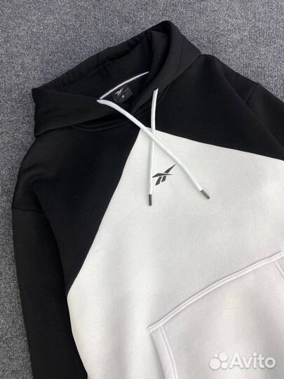 Спортивный костюм reebok