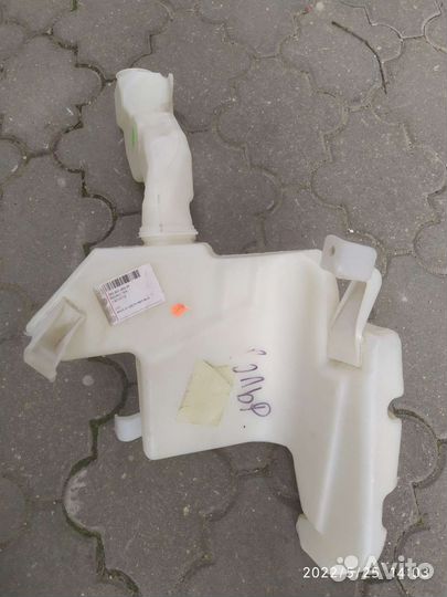 Бачок омывателя на volkswagen passat