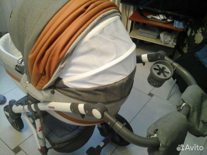 Модульная коляска movo