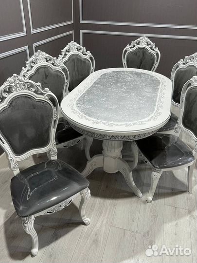 Кухонный стол