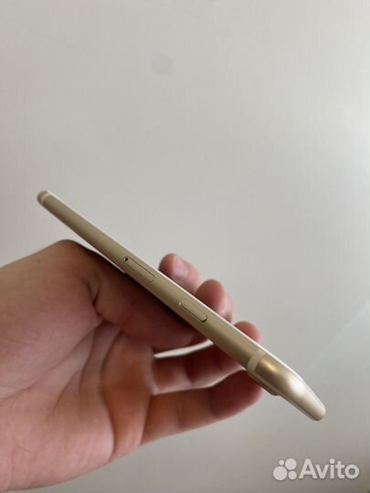 iPhone 7, 32 ГБ