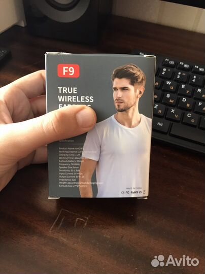 Беспроводные наушники,новые,звук качественный