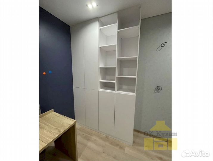 Распашной шкаф