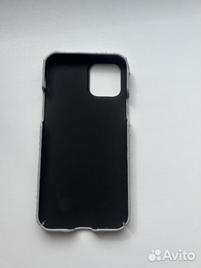 Чехол на iPhone 12 про