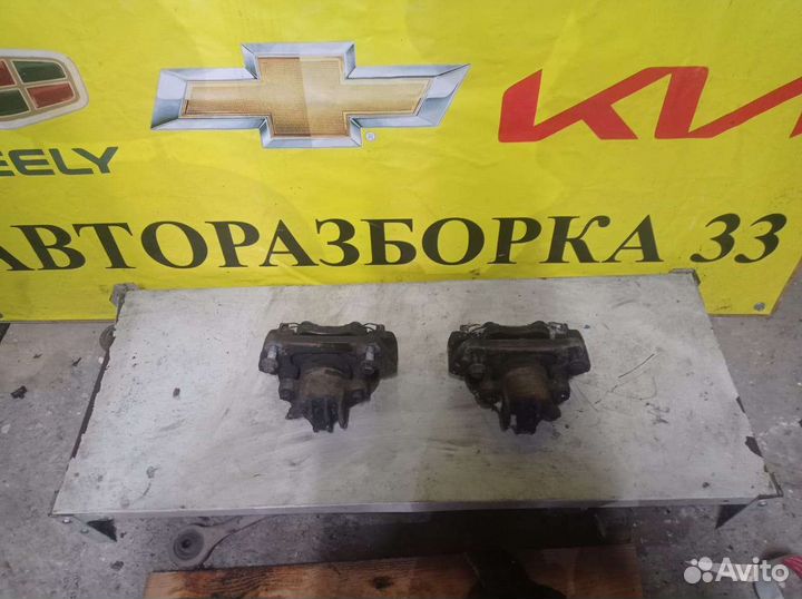 Суппорт тормозной передний Volvo xc70