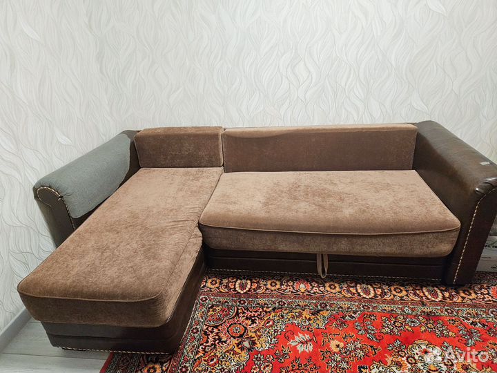 Угловой диван бу