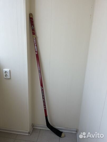 Клюшка хоккейная