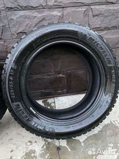 Michelin X-Ice North 4 225/55 R17 101T