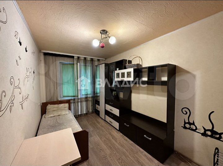 Комната 14 м² в 4-к., 5/5 эт.