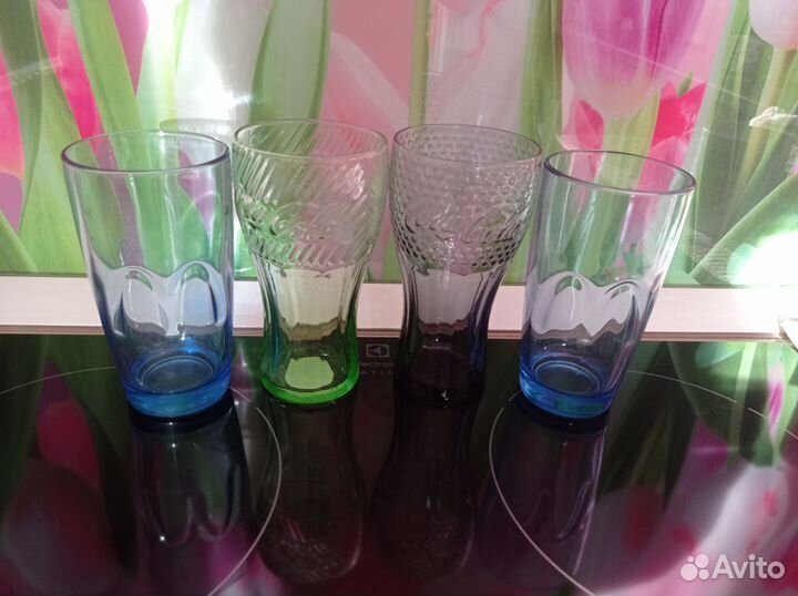 Стакан Макдоналдс и Кока-кола