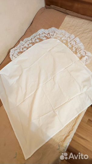 Пелёнка с кружевом на выписку