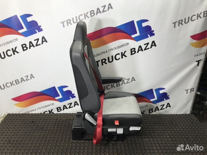 Сиденье пассажирское пневматическое Renault T