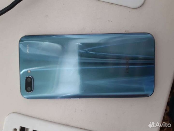 Honor 10