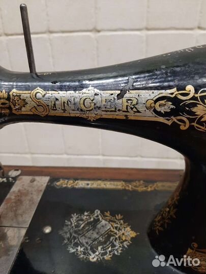 Швейная машинка Зингер