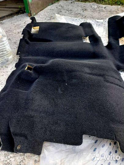 Новый ковёр (покрытие пола) Ford Kuga