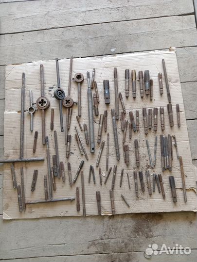 Метчики, плашки, развертки СССР цена за всё