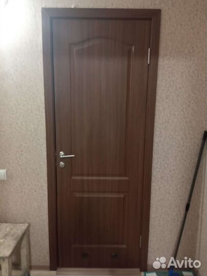 Межкомнатная дверь бу 70 см с коробкой
