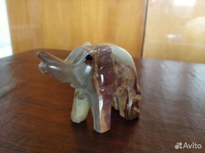 Фигурки из камня декоративные