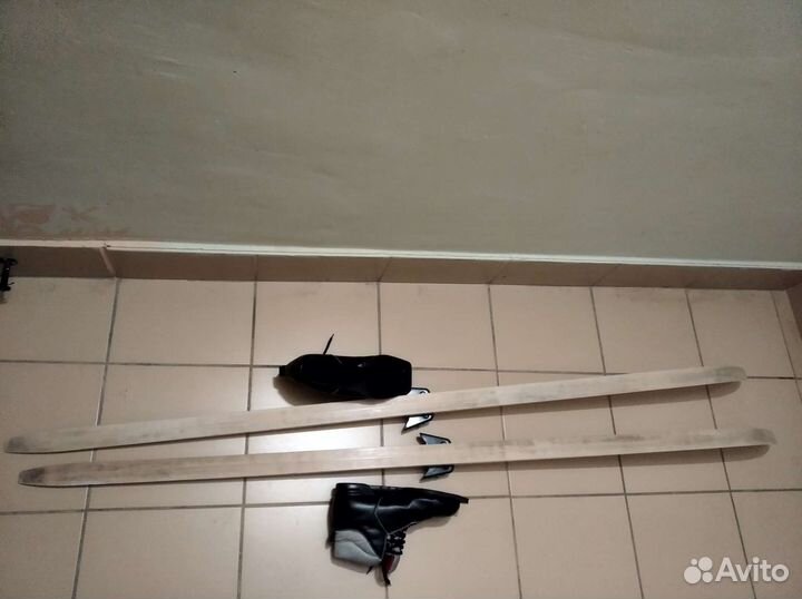 Лыжи пластиковые Россия с ботинками 40 размер