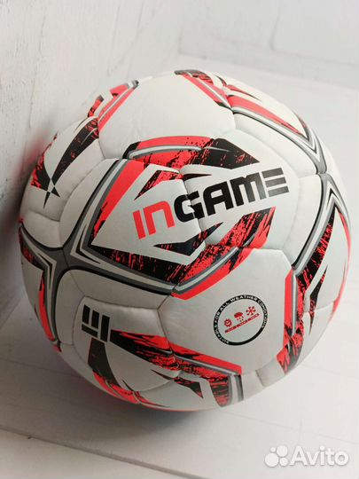 Футбольный мяч