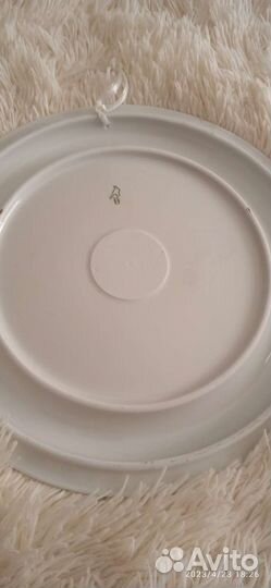 Настенная тарелка