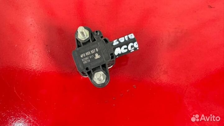 Датчик удара AIR BAG Audi A6 C6 2.8 ccea 2010