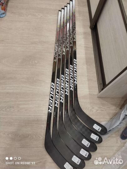 Клюшка хоккейная bauer hyperlite