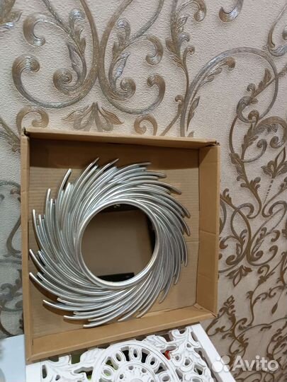 Декоративное зеркало