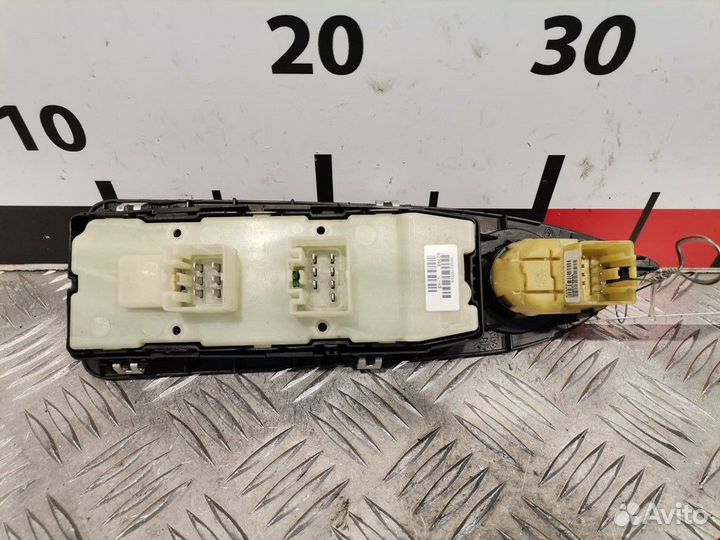 Блок управления стеклоподъемниками Dodge 4602780AD