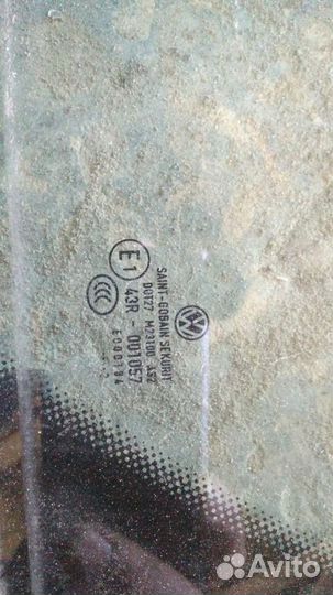 Volkswagen Golf 6 Форточка задней двери правая