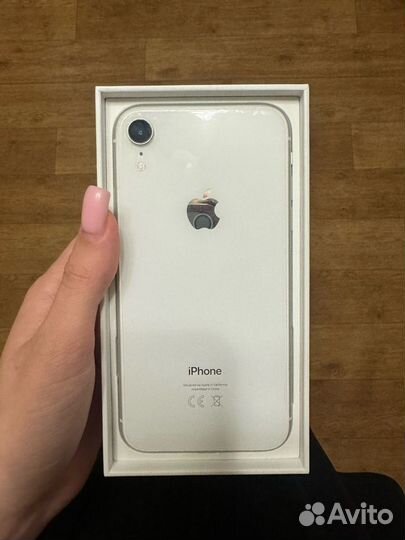 iPhone Xr, 64 ГБ