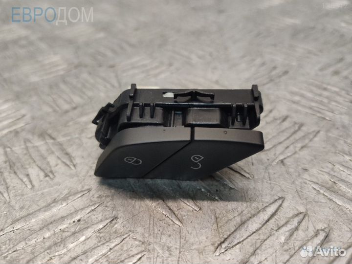 Кнопка замка на mercedes W253 s1136189