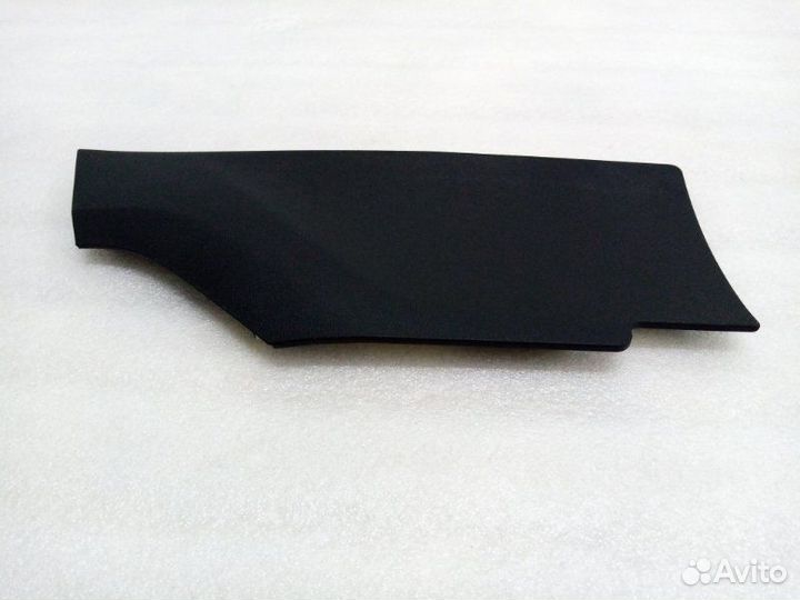 Накладка консоли левая Kia Sorento Prime UM D4HB