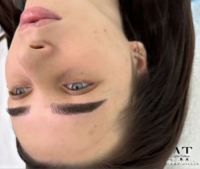 Микроблейдинг бровей