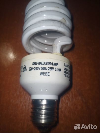 Лампа Exo Terra Reptile UVB100 25W цоколь E27