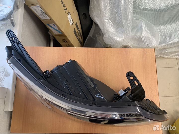 Фара правая с корректором Kia Rio 2011-2015