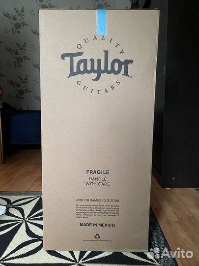 Новая гитара Taylor 114e