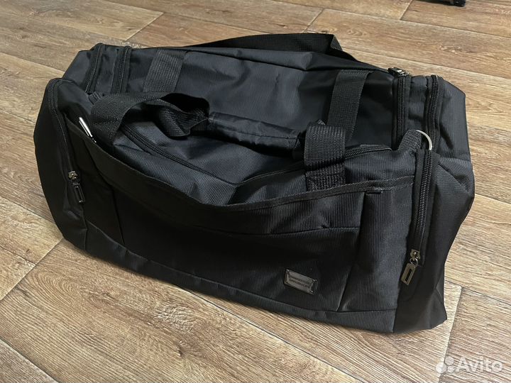 Спортивная сумка дорожная